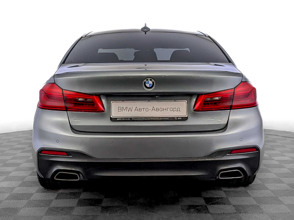 Автомобиль с пробегом BMW 5 серии в городе Москва ДЦ - Авто-Авангард