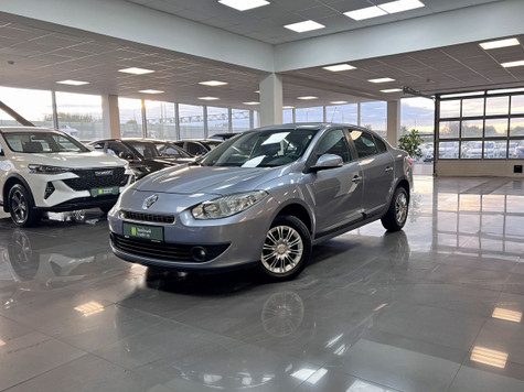 Автомобиль с пробегом Renault Fluence в городе Тверь ДЦ - Зелёный trade-in Кривцово