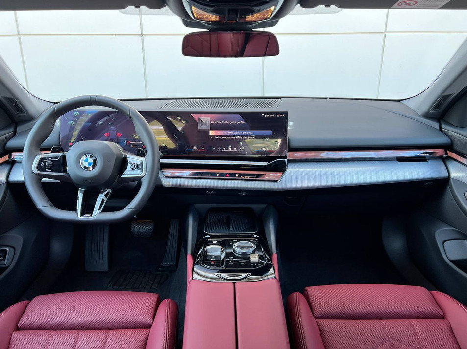 Автомобиль с пробегом BMW 5 серии в городе Сочи ДЦ - Атлас Сочи