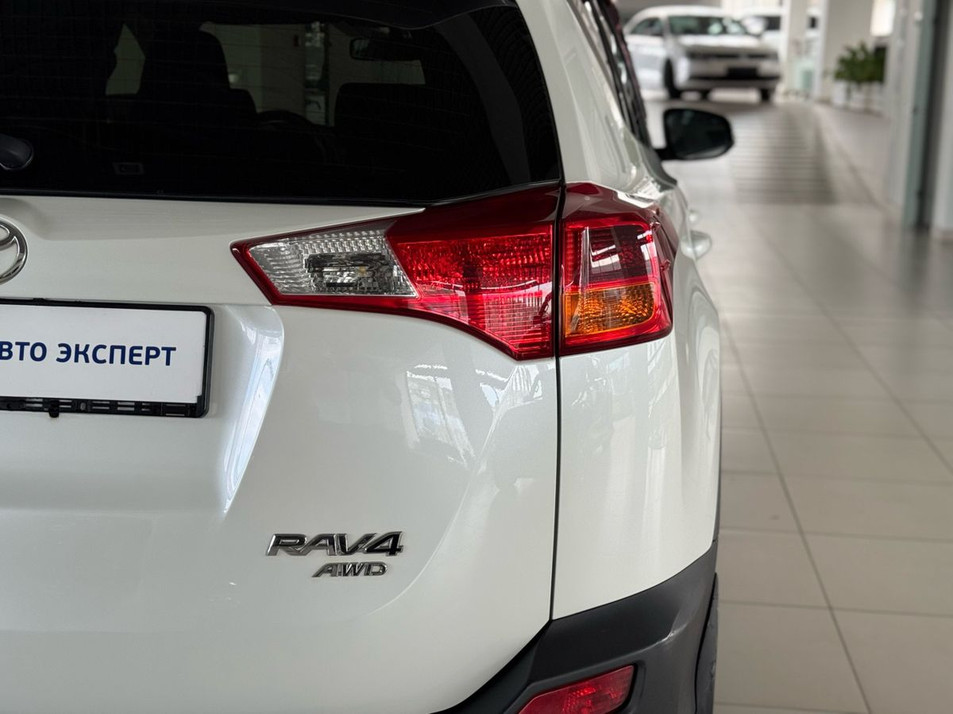 Автомобиль с пробегом Toyota RAV4 в городе Челябинск ДЦ - Планета Авто Запад