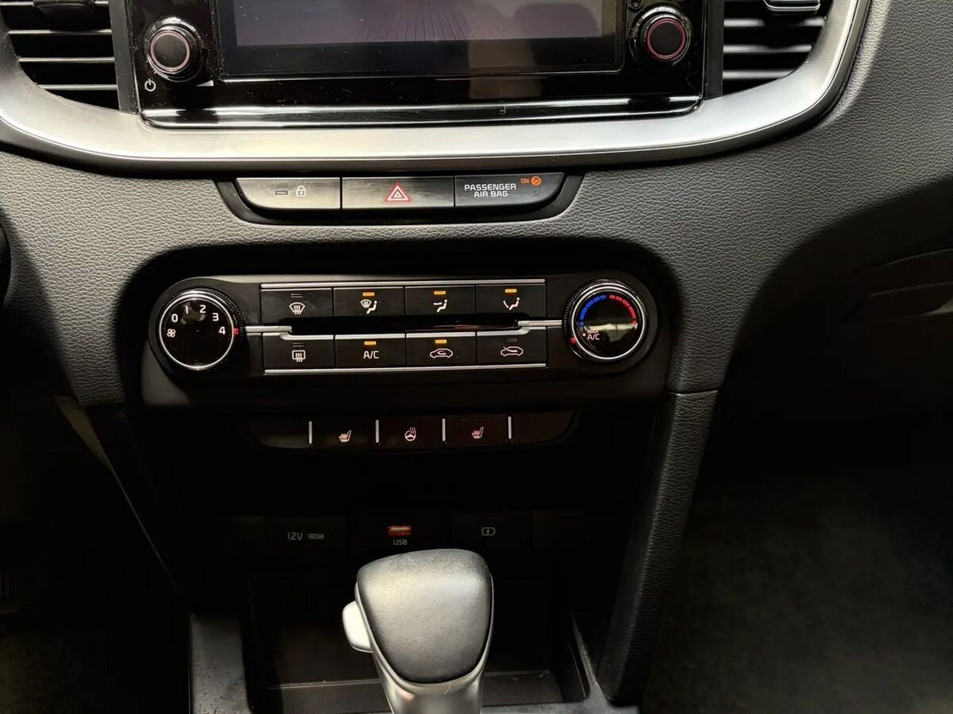 Автомобиль с пробегом Kia Ceed в городе Челябинск ДЦ - Планета Авто Гольфстрим