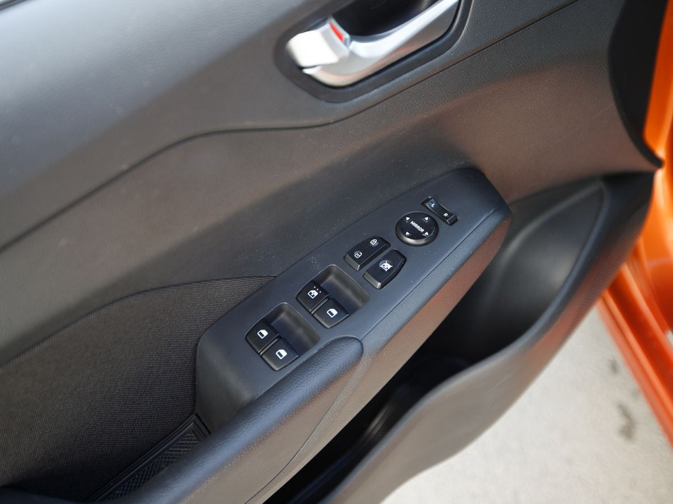 Автомобиль с пробегом Hyundai Solaris в городе Челябинск ДЦ - Планета Авто Восток