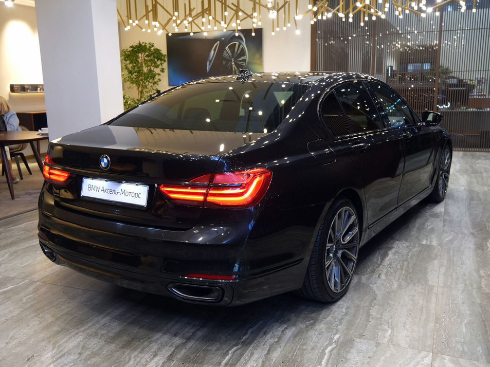 Автомобиль с пробегом BMW 7 серии в городе Санкт-Петербург ДЦ - Аксель-Моторс
