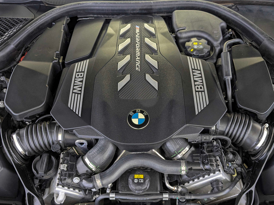 Автомобиль с пробегом BMW 8 серии в городе Москва ДЦ - Авто-Авангард