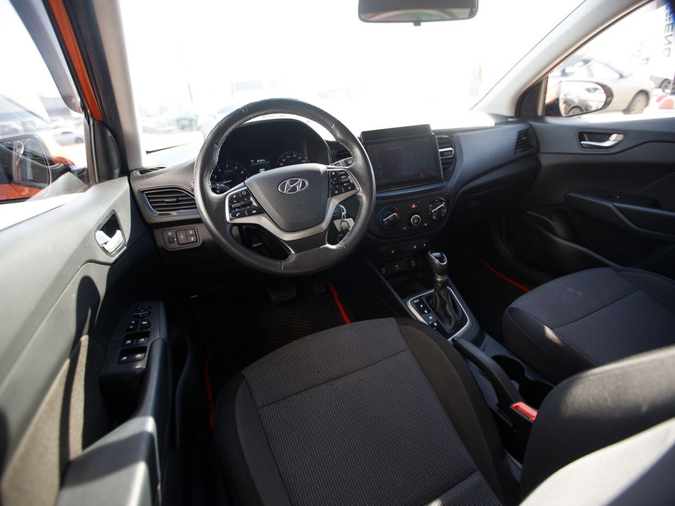Автомобиль с пробегом Hyundai Solaris в городе Челябинск ДЦ - Планета Авто Восток
