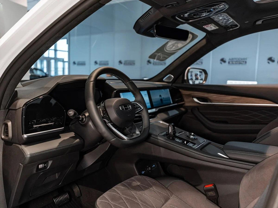 Новый автомобиль Geely Monjaro Флагман / Flagship в городе Челябинск ДЦ - Geely Планета Авто Запад