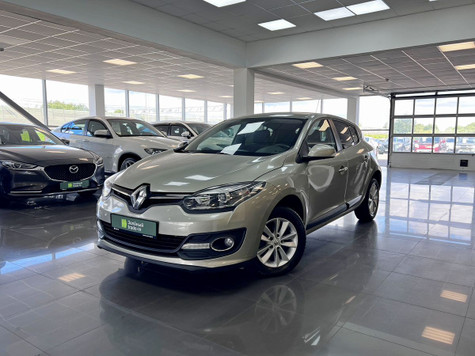 Автомобиль с пробегом Renault Megane в городе Тверь ДЦ - Зелёный trade-in Кривцово