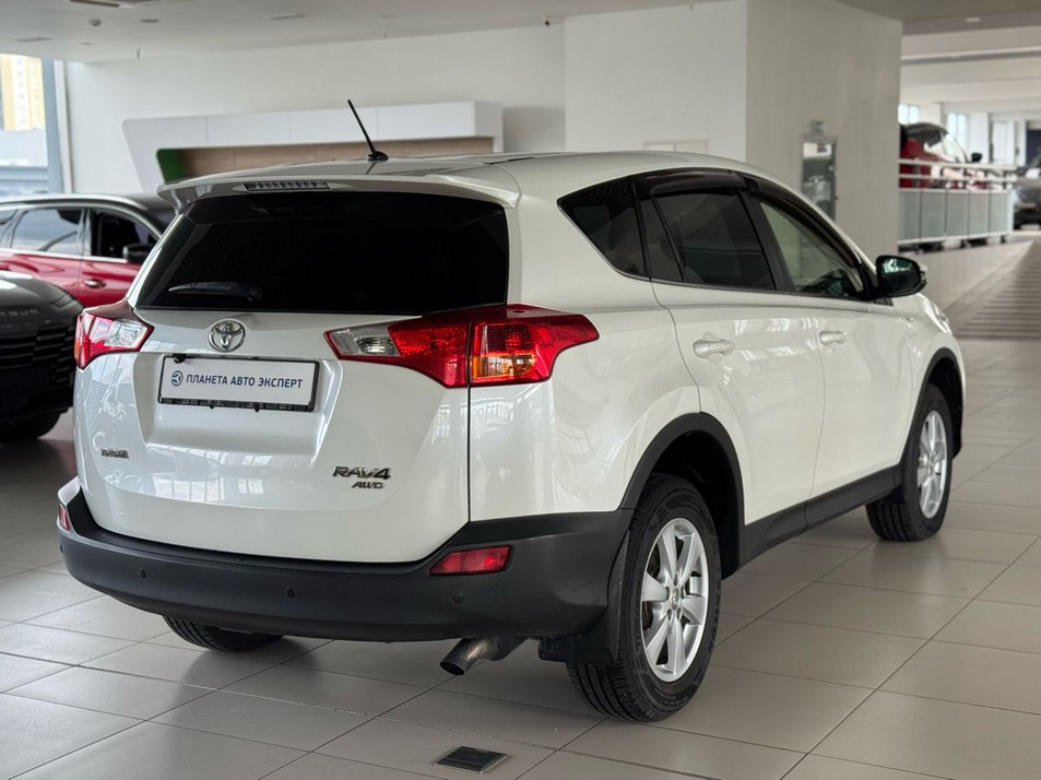 Автомобиль с пробегом Toyota RAV4 в городе Челябинск ДЦ - Планета Авто Запад