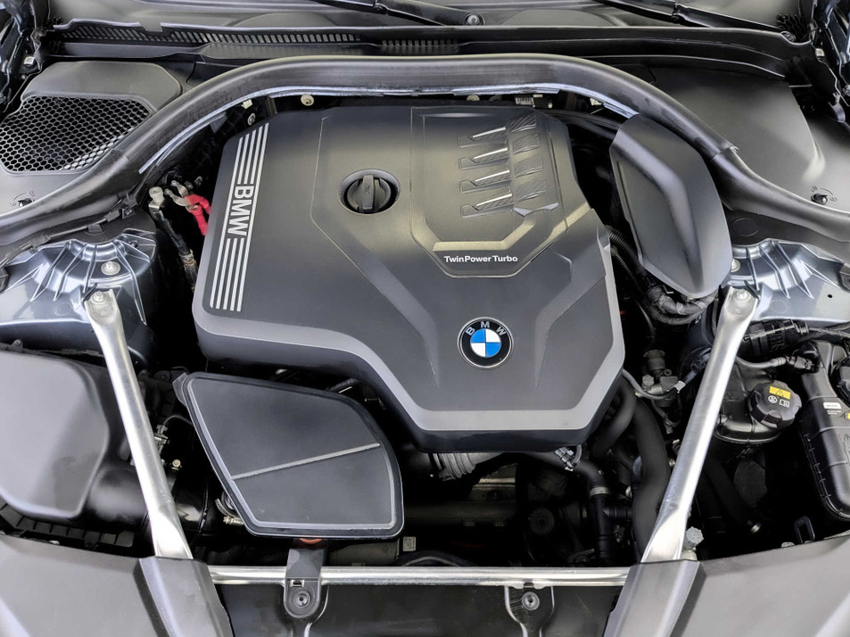 Автомобиль с пробегом BMW 5 серии в городе Москва ДЦ - Авто-Авангард