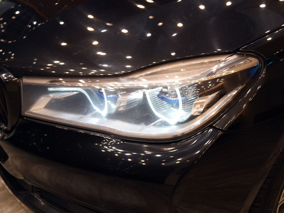 Автомобиль с пробегом BMW 7 серии в городе Санкт-Петербург ДЦ - Аксель-Моторс
