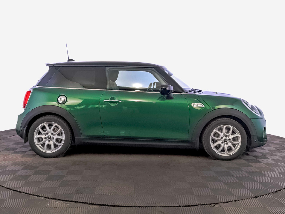 Автомобиль с пробегом MINI Hatch в городе Москва ДЦ - Авто-Авангард