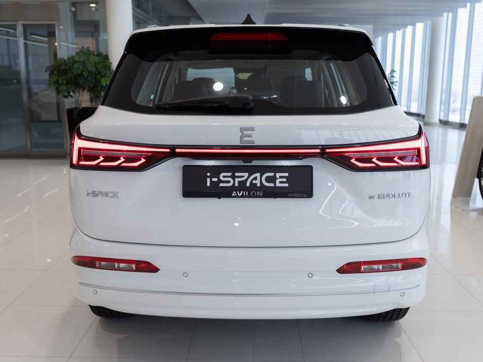 Новый автомобиль EVOLUTE i-SPACE 5-местный Полный привод в городе Москва ДЦ - EVOLUTE АВИЛОН