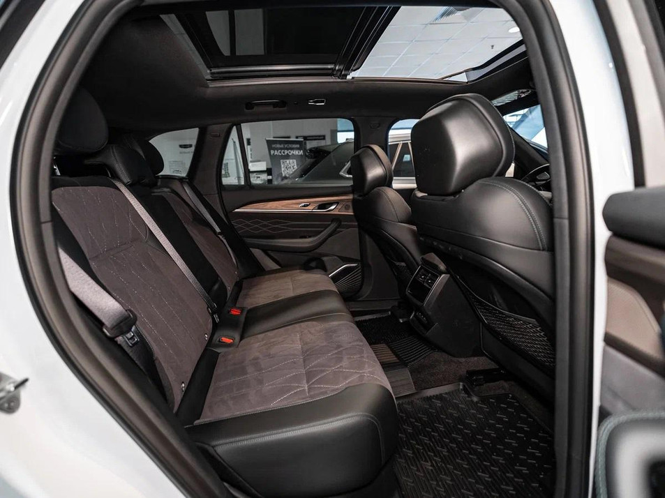 Новый автомобиль Geely Monjaro Флагман / Flagship в городе Челябинск ДЦ - Geely Планета Авто Запад