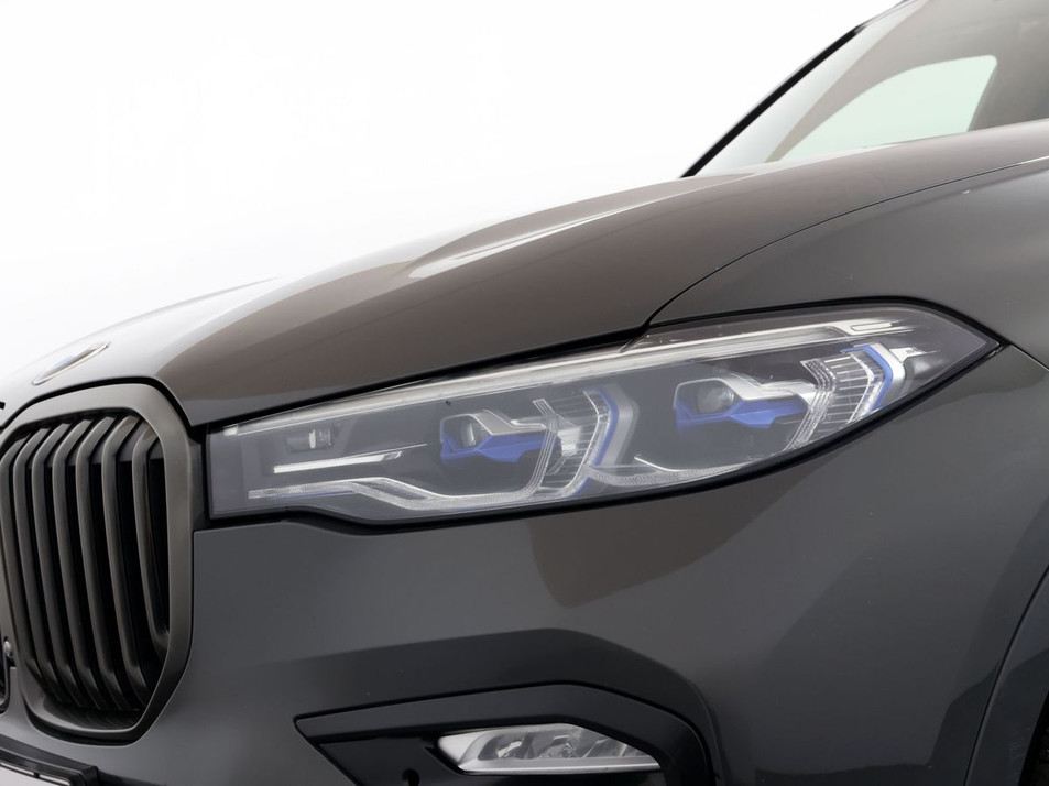 Автомобиль с пробегом BMW X7 в городе Санкт-Петербург ДЦ - Аксель-Моторс Север