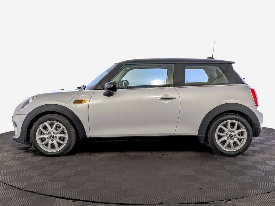Автомобиль с пробегом MINI Hatch в городе Москва ДЦ - Авто-Авангард