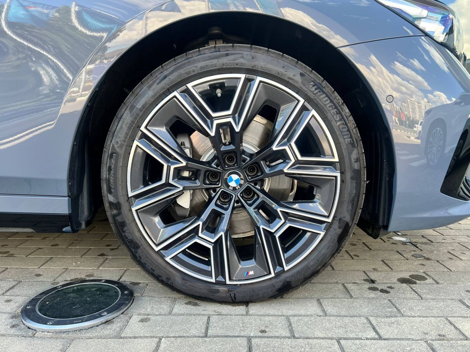 Автомобиль с пробегом BMW 5 серии в городе Сочи ДЦ - Атлас Сочи