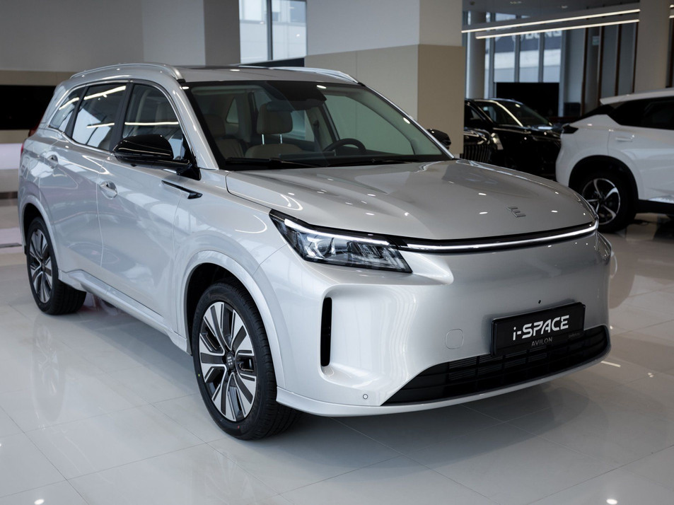 Новый автомобиль EVOLUTE i-SPACE 5-местный Полный привод в городе Москва ДЦ - EVOLUTE АВИЛОН