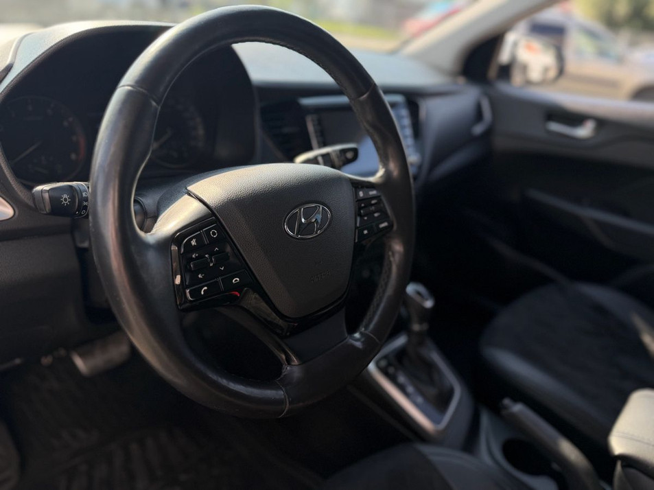 Автомобиль с пробегом Hyundai Solaris в городе Челябинск ДЦ - Планета Авто Восток