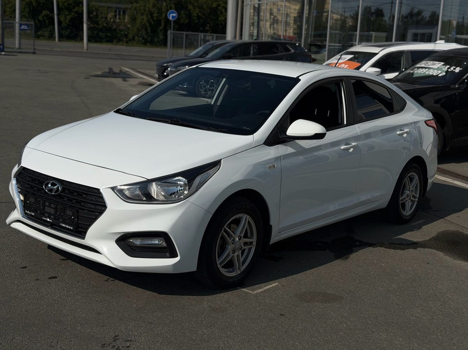 Автомобиль с пробегом Hyundai Solaris в городе Челябинск ДЦ - Планета Авто Восток