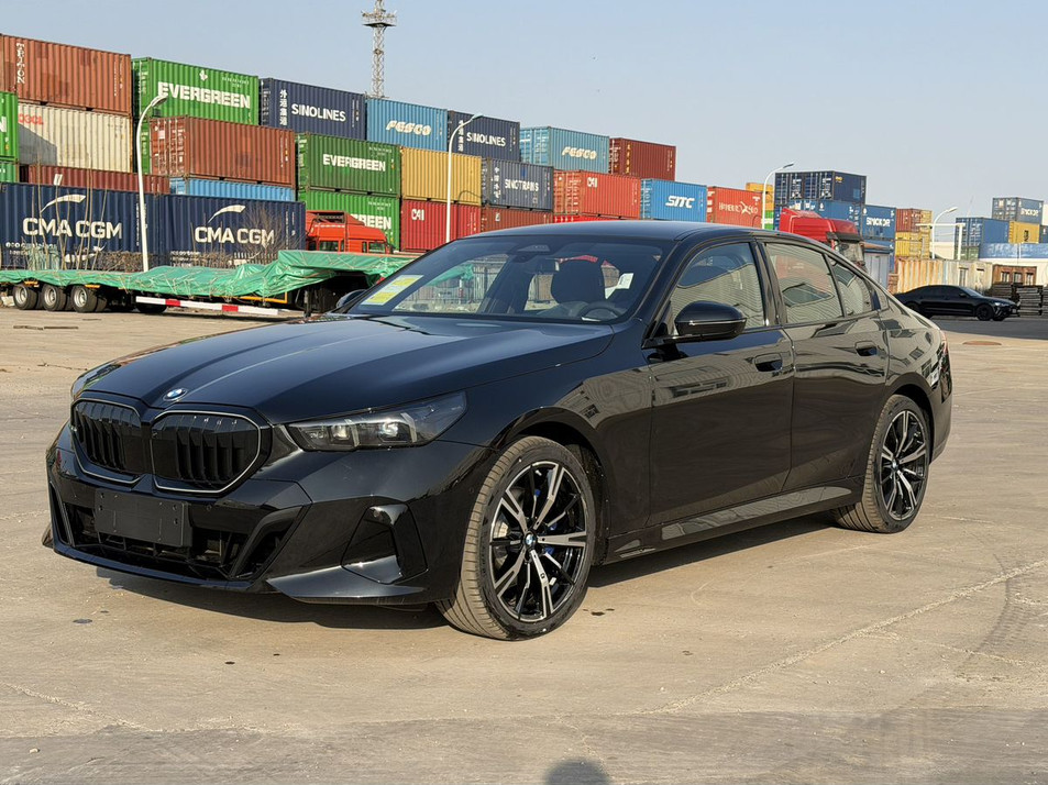 Автомобиль с пробегом BMW 5 серии в городе Сочи ДЦ - Атлас Сочи