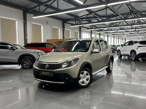 Автомобиль с пробегом Renault Sandero в городе Тверь ДЦ - Зелёный trade-in Шишкова