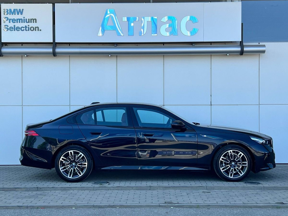 Автомобиль с пробегом BMW 5 серии в городе Сочи ДЦ - Атлас Сочи