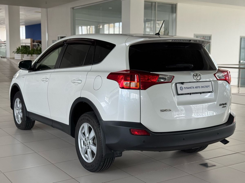 Автомобиль с пробегом Toyota RAV4 в городе Челябинск ДЦ - Планета Авто Запад