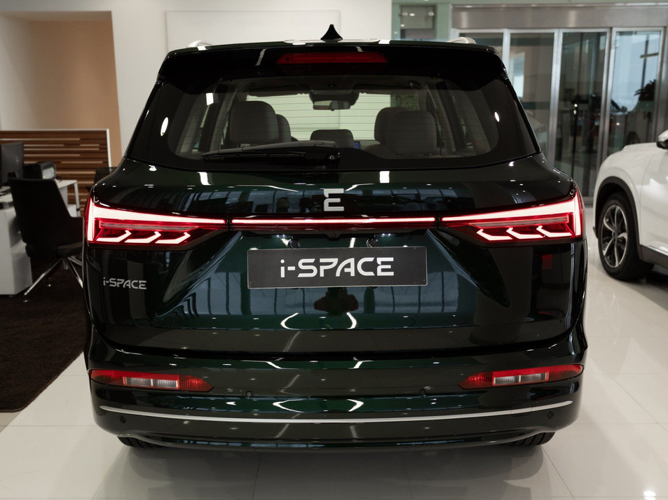 Новый автомобиль EVOLUTE i-SPACE 5-местный Полный привод в городе Москва ДЦ - EVOLUTE АВИЛОН