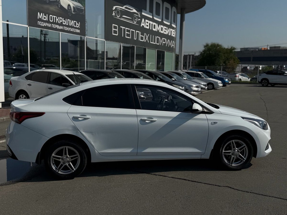 Автомобиль с пробегом Hyundai Solaris в городе Челябинск ДЦ - Планета Авто Восток