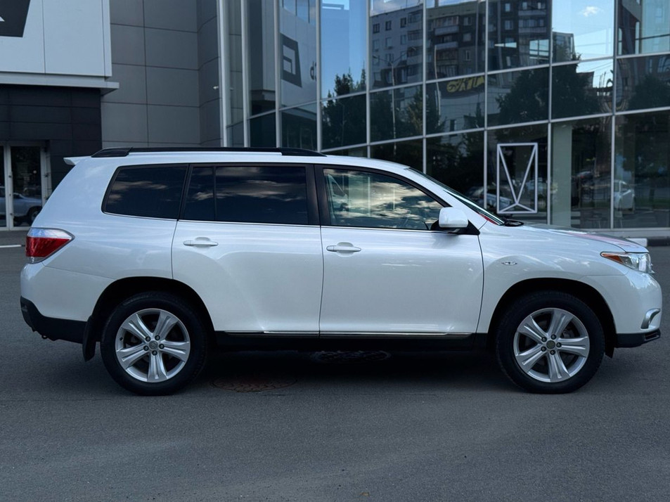 Автомобиль с пробегом Toyota Highlander в городе Челябинск ДЦ - Планета Авто Коллекция