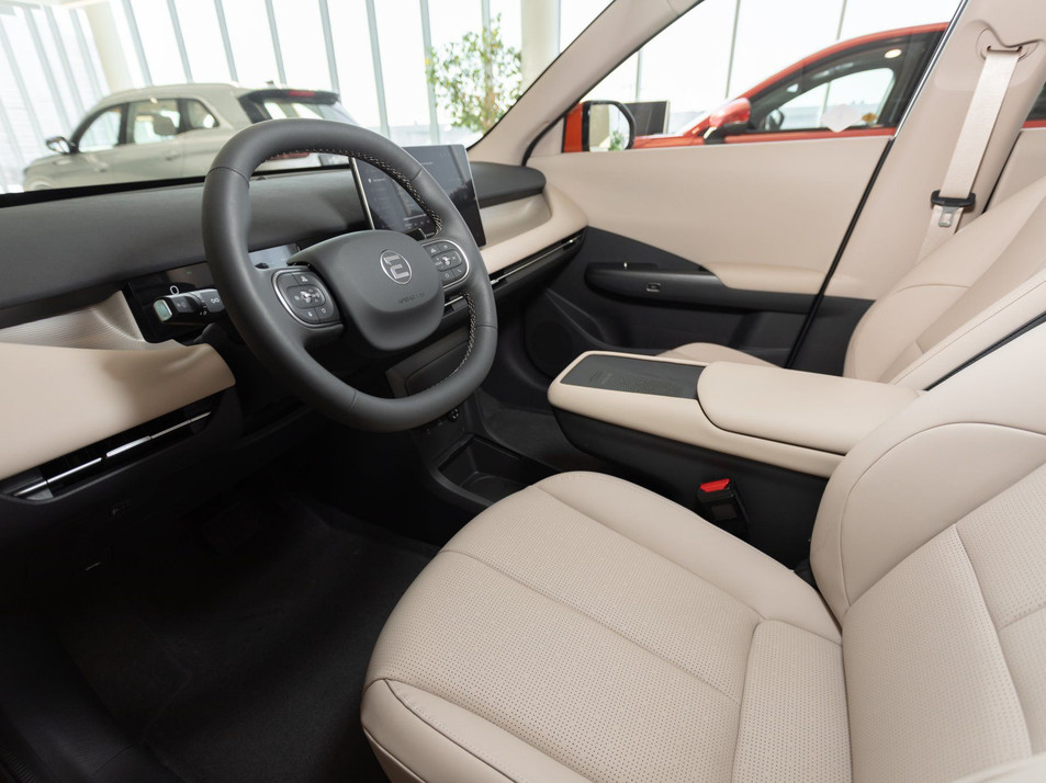 Новый автомобиль EVOLUTE i-JOY Сити+ в городе Москва ДЦ - EVOLUTE АВИЛОН