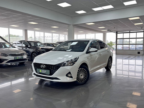 Автомобиль с пробегом Hyundai Solaris в городе Тверь ДЦ - Зелёный trade-in Кривцово
