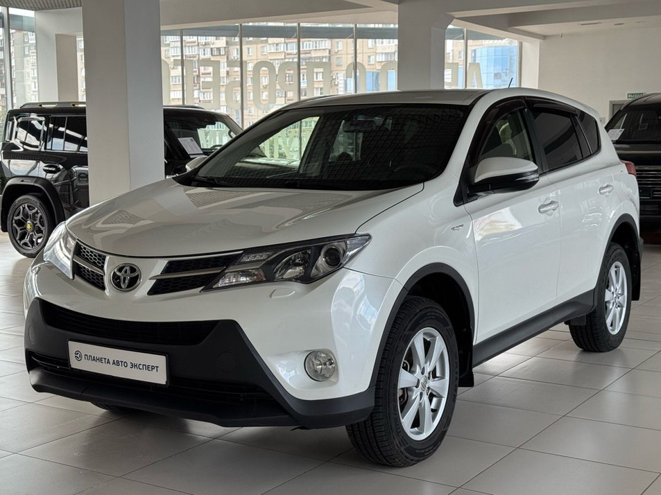 Автомобиль с пробегом Toyota RAV4 в городе Челябинск ДЦ - Планета Авто Запад