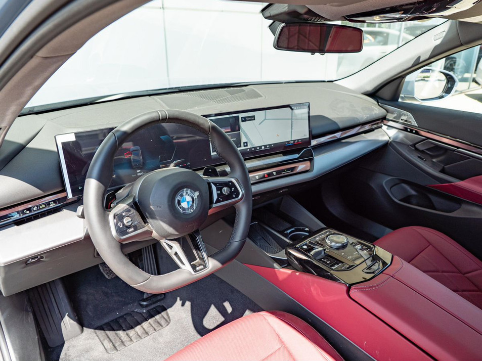 Автомобиль с пробегом BMW 5 серии в городе Сочи ДЦ - Атлас Сочи