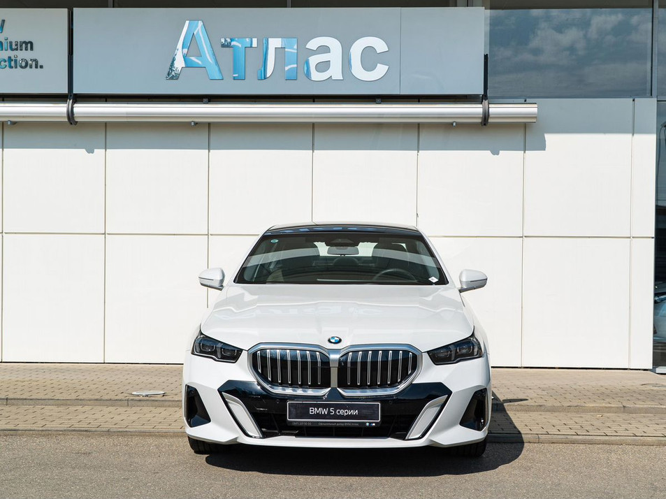 Автомобиль с пробегом BMW 5 серии в городе Сочи ДЦ - Атлас Сочи