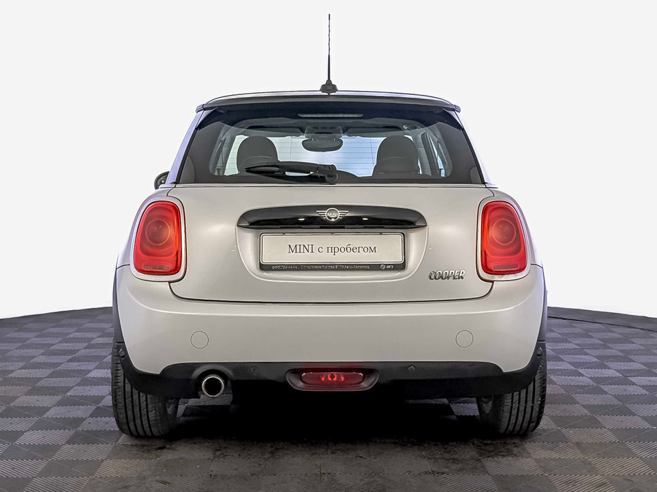 Автомобиль с пробегом MINI Hatch в городе Москва ДЦ - Авто-Авангард
