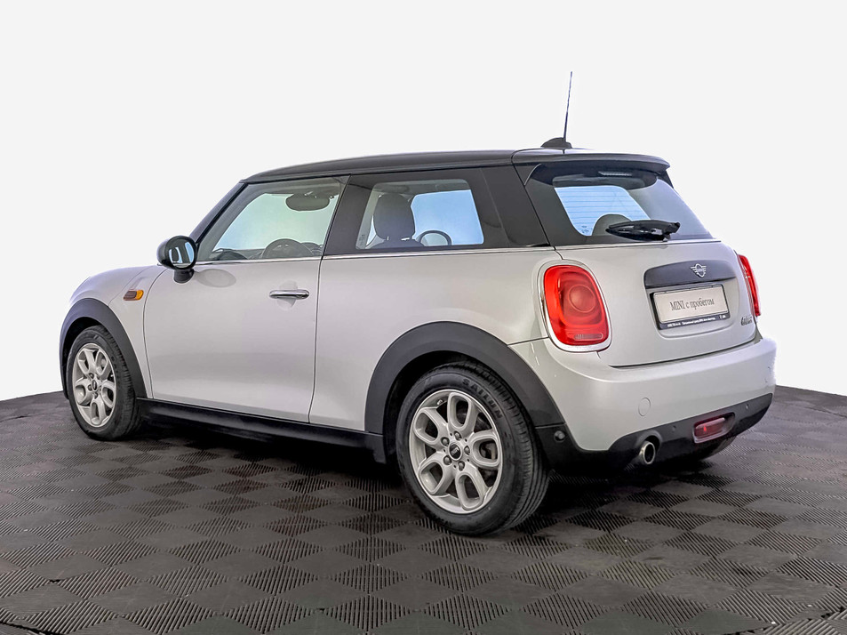 Автомобиль с пробегом MINI Hatch в городе Москва ДЦ - Авто-Авангард