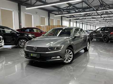 Автомобиль с пробегом Volkswagen Passat в городе Тверь ДЦ - Зелёный trade-in Шишкова