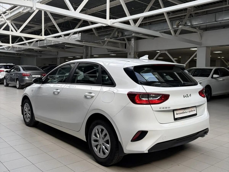 Автомобиль с пробегом Kia Ceed в городе Челябинск ДЦ - Планета Авто Гольфстрим