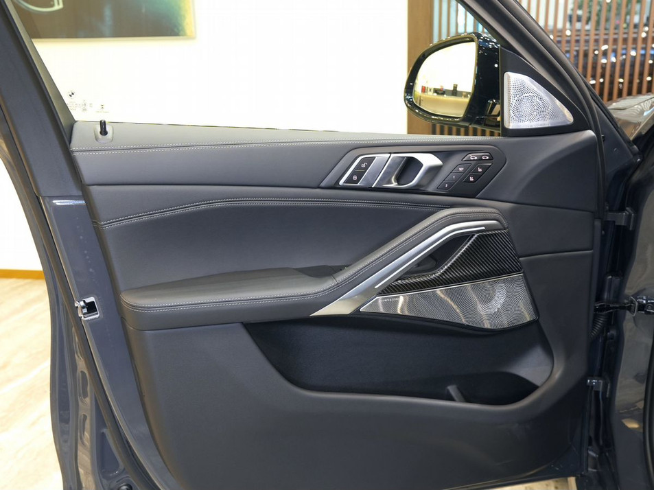 Автомобиль с пробегом BMW X6 в городе Санкт-Петербург ДЦ - Аксель-Моторс